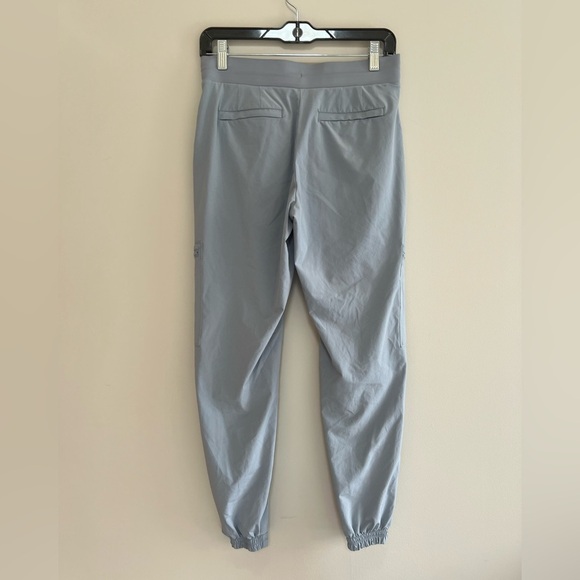 Athleta Venture Jogger ‘Go Far Travel’ Pants in Light Blue Star, size 2 - Picture 4 of 10